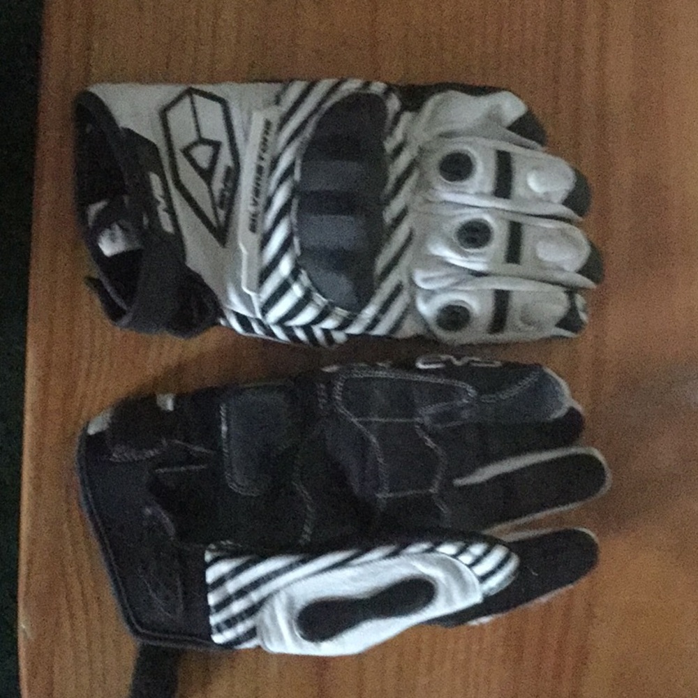 EVS Leather Motorcycle Gloves